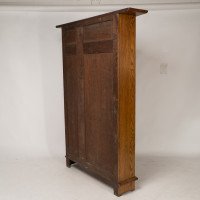 Shapland & Petter, attributed. An Arts & Crafts Oak Hall Cupboard with Flaring Cornice - Thumbnail 20