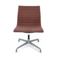 Charles & Ray Eames for Herman Miller. An Early Swivel Aluminium Revolving Desk Chair - Thumbnail 2
