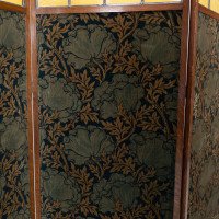 Liberty and Co (attributed). A good three fold screen - Thumbnail 9