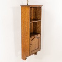 An Arts & Crafts Oak & Chequer Inlaid Wall Cabinet - Thumbnail 4