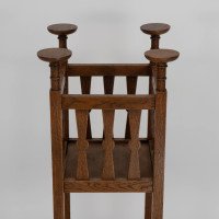 Shapland & Petter. An Arts & Crafts Oak Plant Stand with Voysey Style Discs Finials - Thumbnail 4
