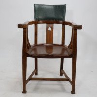 E. A. Taylor, attributed. An Arts & Crafts Oak Tub Chair with a Pierced Heart - Thumbnail 2