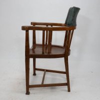 E. A. Taylor, attributed. An Arts & Crafts Oak Tub Chair with a Pierced Heart - Thumbnail 5