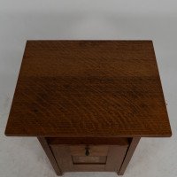 G. M. Ellwood for J. S. Henry. An Oak & Inlaid Coal Purdonium - Thumbnail 7