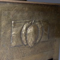 Margaret Gilmour, attributed. Scottish Arts & Crafts Brass Coal Box with Thistle Detail - Thumbnail 7
