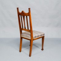 Liberty & Co., Six English Arts & Crafts Oak Dining Chairs with Heart Cut-Outs - Thumbnail 11