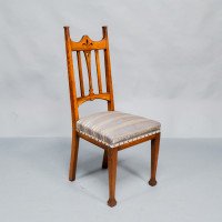 Liberty & Co., Six English Arts & Crafts Oak Dining Chairs with Heart Cut-Outs - Thumbnail 13