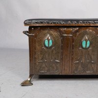 Jesson Birkett, Attributed – Arts and Crafts Copper Fireside Log Box and Seat - Thumbnail 12