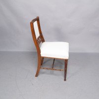 Bruce Talbert (1838-1881) Probably for Gillows of Lancaster & London. A Set of Eight English Aesthetic Movement Walnut Dining Chairs - Thumbnail 10