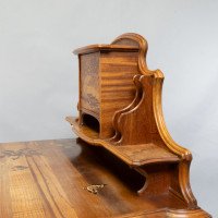 Emile Galle. An Art Nouveau Walnut Writing Desk with Exceptional Inlaid Scenery - Thumbnail 11