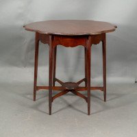 Morris & Co., Mahogany Side Table with a Shaped Top & a Wavy Apron - Thumbnail 7