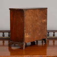 A Fine Georgian Mahogany Miniature Chest of Drawers c.1810 - Thumbnail 4