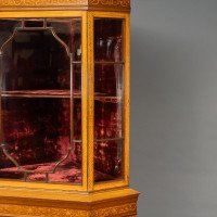 Stephen Webb for Collinson & Lock, a Renaissance Revival Inlaid Corner Cabinet - Thumbnail 9