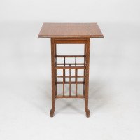 E. W. Godwin, attributed. An Anglo-Japanese Quarter Sawn Oak Side Table - Thumbnail 2