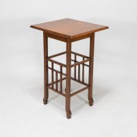 E. W. Godwin, attributed. An Anglo-Japanese Quarter Sawn Oak Side Table - Thumbnail 3