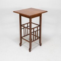 E. W. Godwin, attributed. An Anglo-Japanese Quarter Sawn Oak Side Table - Thumbnail 9