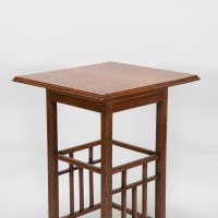 E. W. Godwin, attributed. An Anglo-Japanese Quarter Sawn Oak Side Table - Thumbnail 12