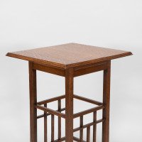 E. W. Godwin, attributed. An Anglo-Japanese Quarter Sawn Oak Side Table - Thumbnail 15