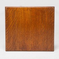 E. W. Godwin, attributed. An Anglo-Japanese Quarter Sawn Oak Side Table - Thumbnail 10