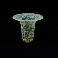 A Set of Three Vaseline Bell Shades with Raised Trailing Leaf Decoration - Thumbnail 6