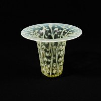 A Set of Three Vaseline Bell Shades with Raised Trailing Leaf Decoration - Thumbnail 8