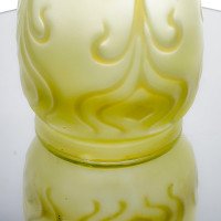 Two Peacock Feather Vaseline Shades - Thumbnail 8
