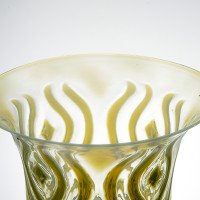 Two Peacock Feather Vaseline Shades - Thumbnail 17