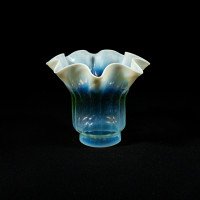 Arts and Crafts, c.1900 Ribbed Vaseline Glass Shade with Ruffled Rim - Thumbnail 7