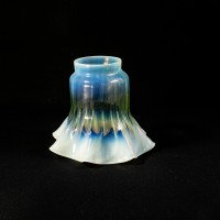Arts and Crafts, c.1900 Ribbed Vaseline Glass Shade with Ruffled Rim - Thumbnail 3