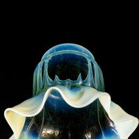 Arts and Crafts, c.1900 Ribbed Vaseline Glass Shade with Ruffled Rim - Thumbnail 15
