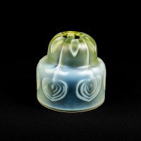 Arts and Crafts, c.1900 Set of Three Peacock Feather Vaseline Glass Shades - Thumbnail 36