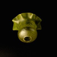 Arts and Crafts, c.1900 Swirled Vaseline Glass Shade with Ruffled Rim - Thumbnail 14