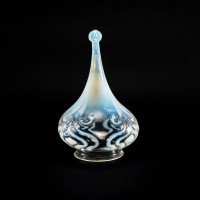 Arts and Crafts Vaseline Glass Teardrop Shades – Stylised Peacock Motifs - Thumbnail 15