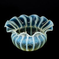 Pair of Vaseline Glass Shades with Radiating Stripes and Ruffled Rims c.1900 - Thumbnail 6