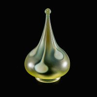 Vaseline Glass Tear-Drop Shade with Alternating Teardrop Motif c.1900 - Thumbnail 5