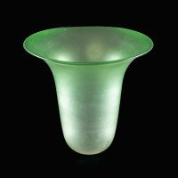 Arts and Crafts – Frosted Vaseline Glass Shade with Green-Tinted Rim (c.1900) - Thumbnail 8