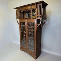 Liberty & Co., attributed. Arts & Crafts Oak Glazed Bookcase - Thumbnail 2