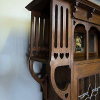 Liberty & Co., attributed. Arts & Crafts Oak Glazed Bookcase - Thumbnail 7