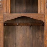 Shapland & Petter, Style of M. H. Baillie Scott, an Arts & Crafts Oak Hall Cupboard - Thumbnail 12