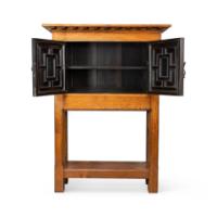 English Arts & Crafts, Craftsman-Made Court Cupboard with Blacksmith Handle - Thumbnail 6