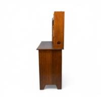 Liberty & Co., attributed. An Arts & Crafts Oak Sideboard in the Glasgow-Style - Thumbnail 5