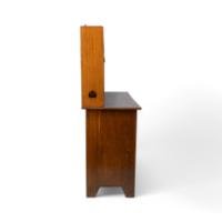 Liberty & Co., attributed. An Arts & Crafts Oak Sideboard in the Glasgow-Style - Thumbnail 4