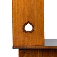 Liberty & Co., attributed. An Arts & Crafts Oak Sideboard in the Glasgow-Style - Thumbnail 10