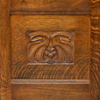 Liberty & Co., attributed. An Arts & Crafts Oak Sideboard in the Glasgow-Style - Thumbnail 17