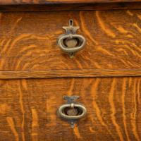 Liberty & Co., attributed. An Arts & Crafts Oak Sideboard in the Glasgow-Style - Thumbnail 20