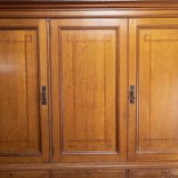 Morris & Co., attributed. An Arts & Crafts Oak Treble Linen Press, Metalwork by Rathbone - Thumbnail 7