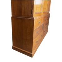 Morris & Co., attributed. An Arts & Crafts Oak Treble Linen Press, Metalwork by Rathbone - Thumbnail 3