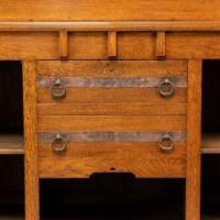 Harris Lebus. A Good Arts & Crafts Oak Sideboard - Thumbnail 11