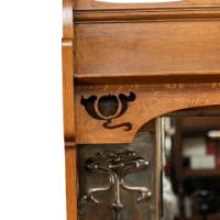 Shapland & Petter. Arts & Crafts Oak Sideboard with Castellated Top & an Upper Display - Thumbnail 12