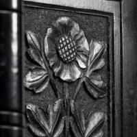 Henry W Batley Aesthetic Movement Ebonised Pedestal Stand with Carved Sunflowers - Thumbnail 8